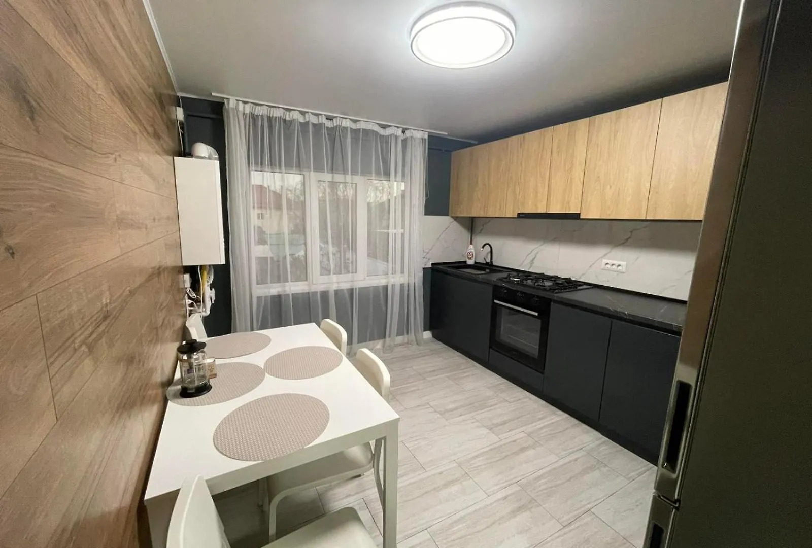 V Apartament - Ultra Central Otopeni Romania