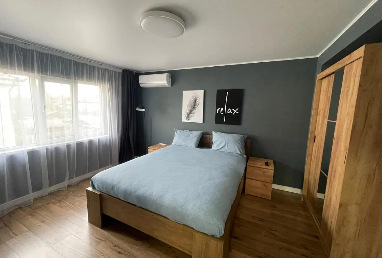 V Apartament - Ultra Central Otopeni Apartment